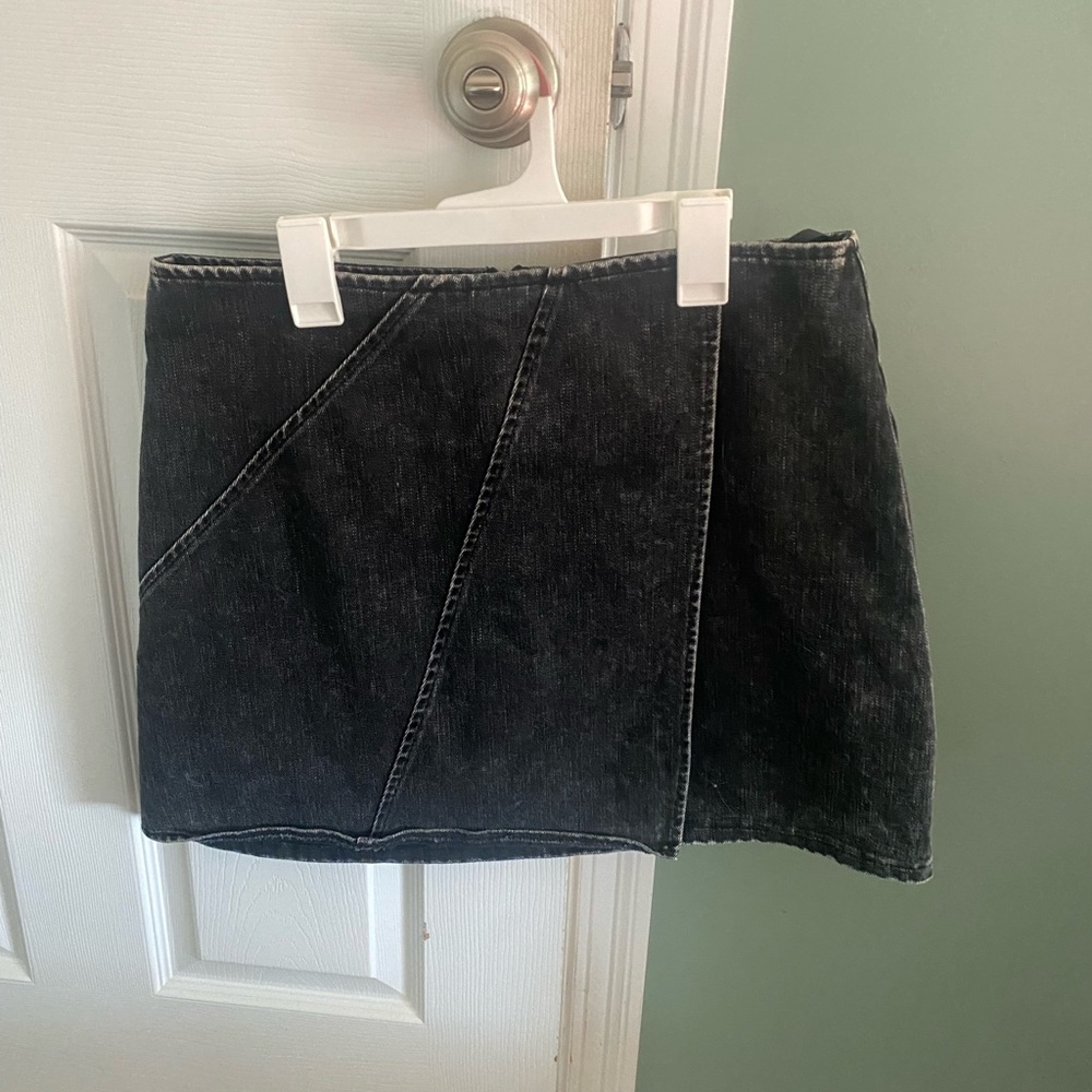 Black asymmetrical design mini skirt